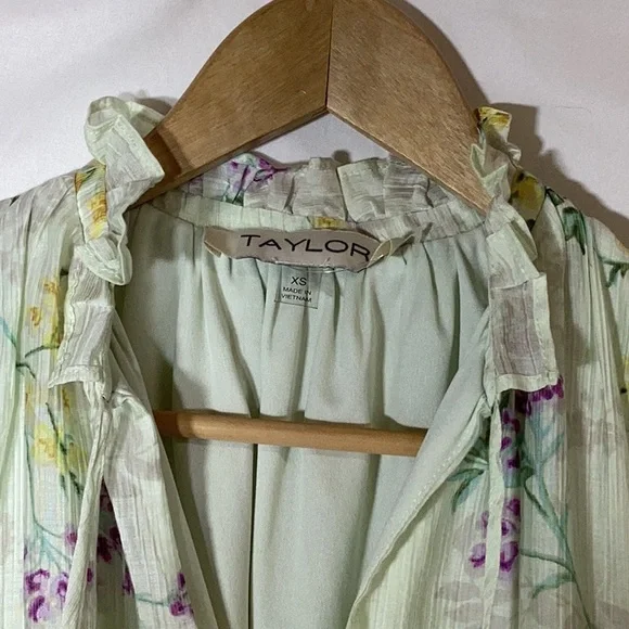 NWT Taylor Ruffle Hem Smock Dress Size XS - Picture 10 of 13